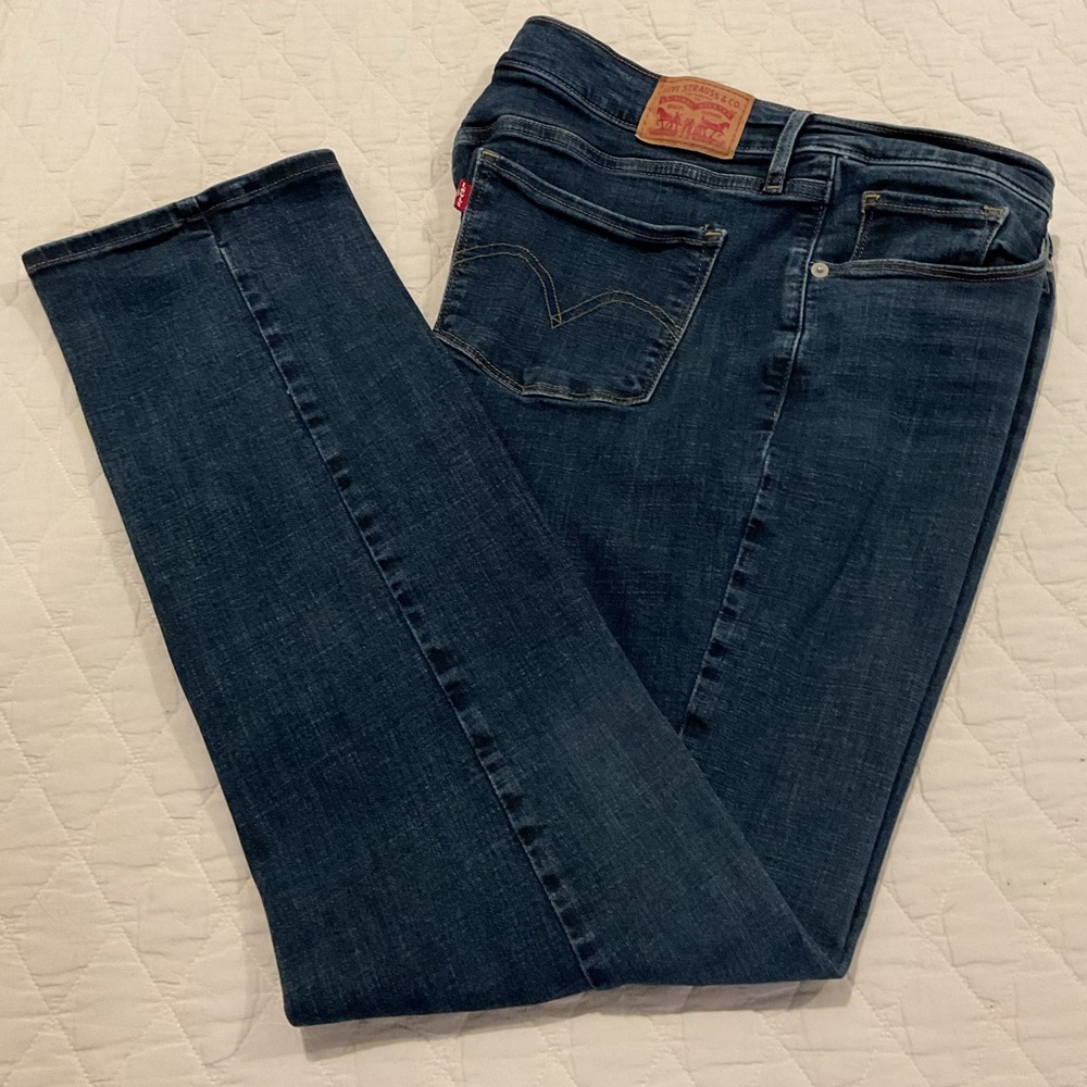 Levi's Women's Classic Straight Leg Jeans 12 Regular 12R